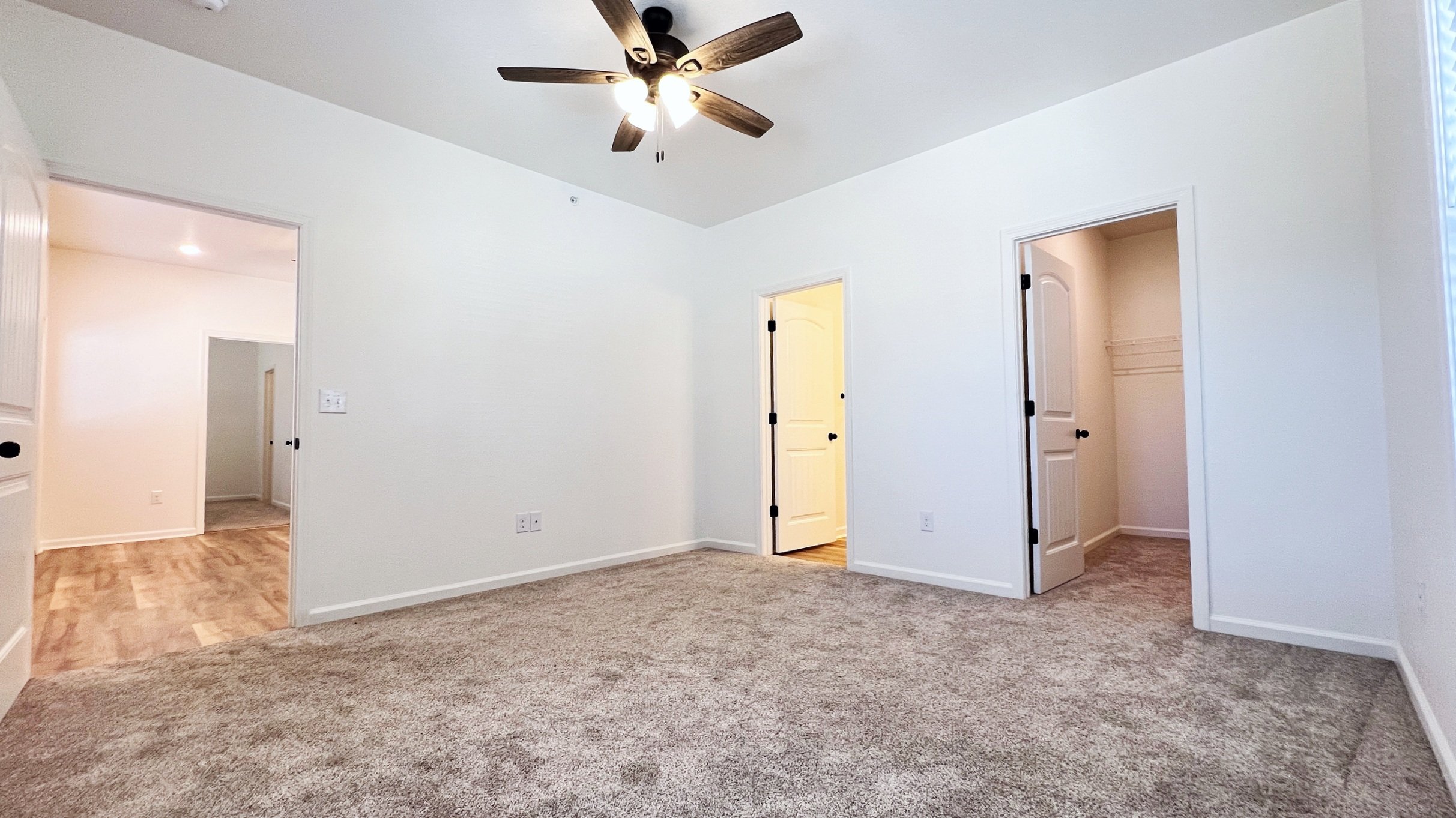 Primary Bedroom | 2 Bedroom 2 Bath Apartment | The Chardonnay