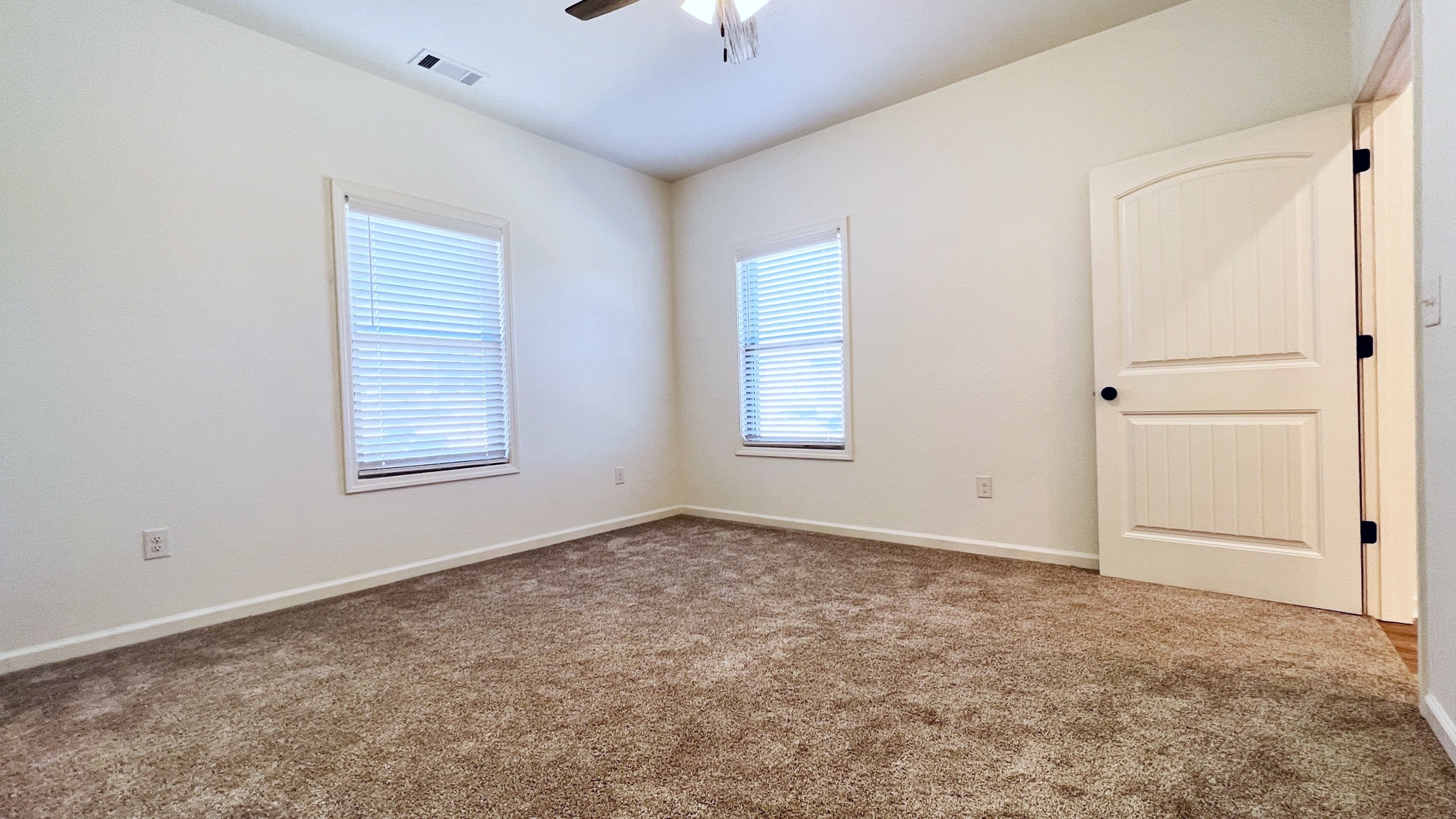 Primary Bedroom | 2 Bedroom 2 Bath Apartment | The Chardonnay