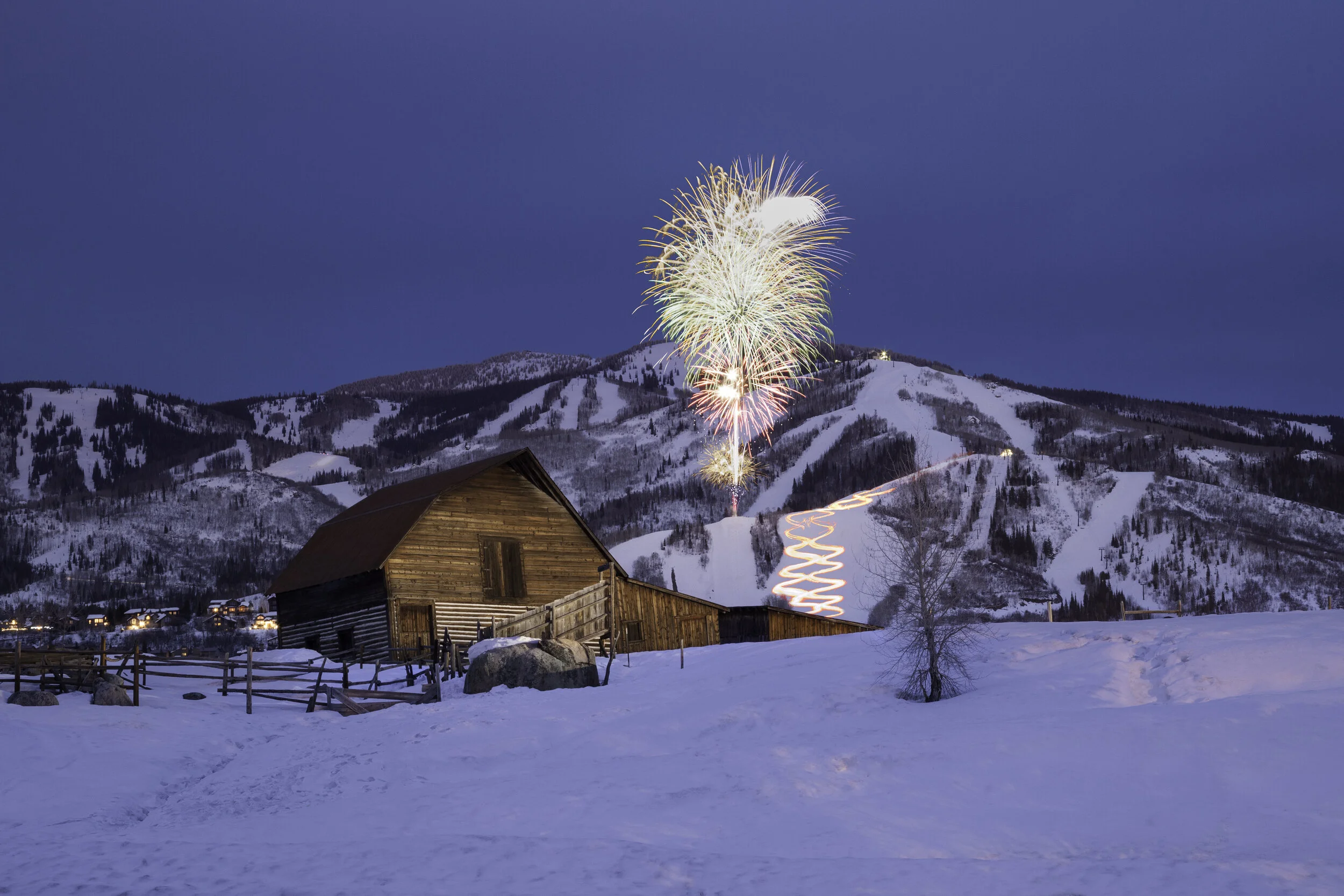 Steamboat_Barn_Fireworks_Lightpainting_2.jpg