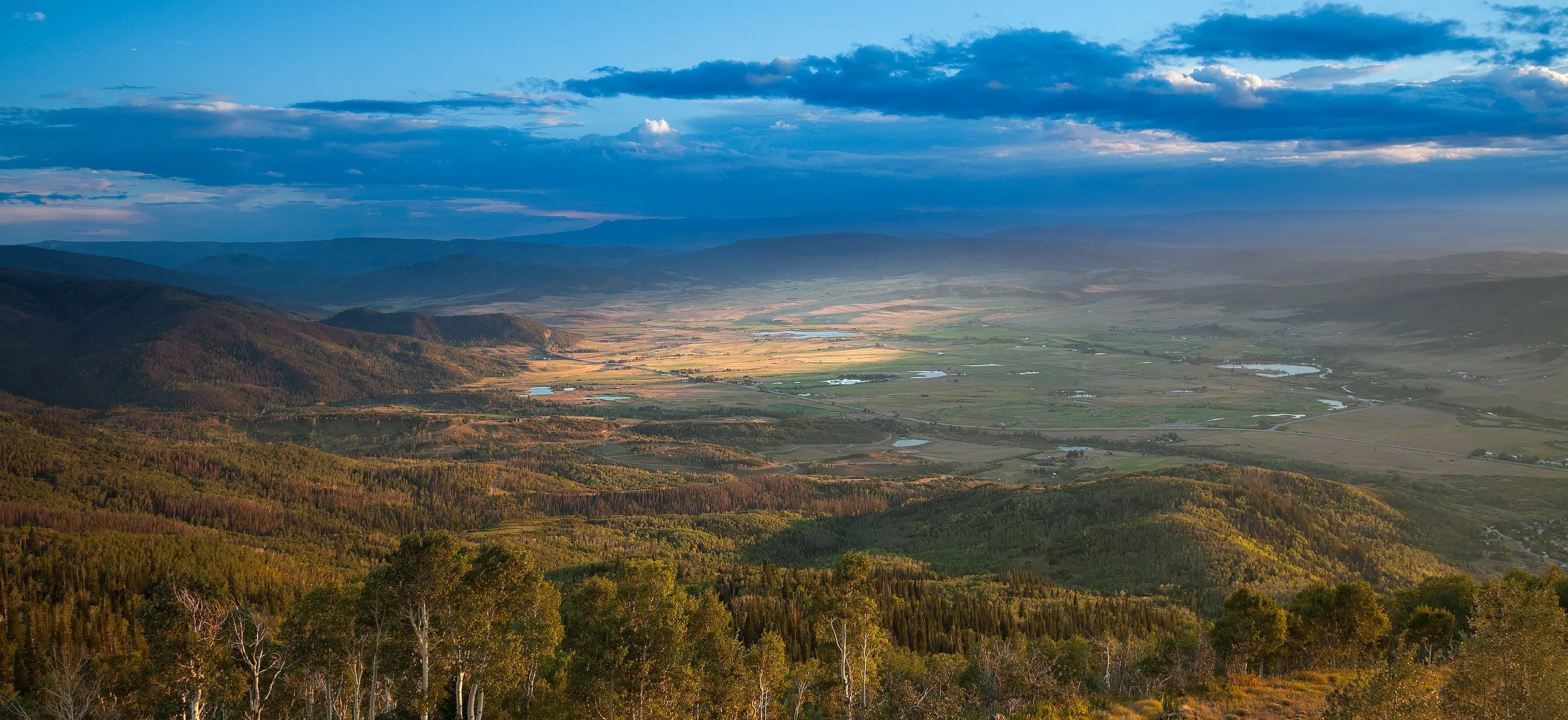 Gondie_Sunset_Happy_Hour_Valley_View_crop 2.jpg