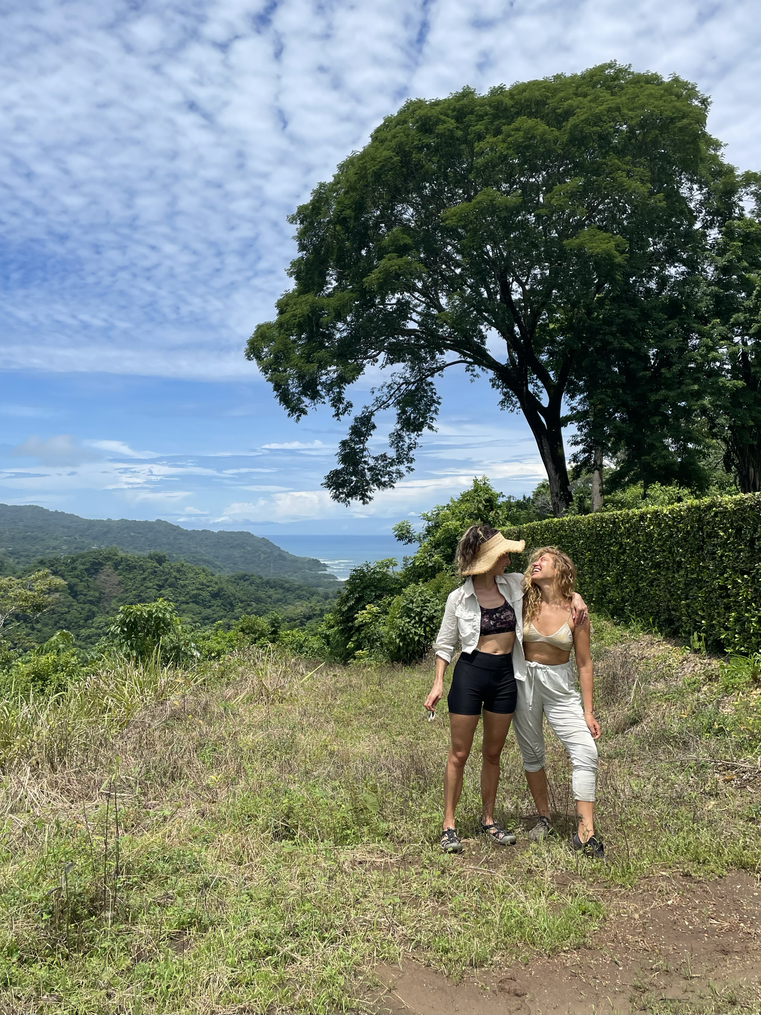 Fern Olivia and retreat guest on a nature hike in Costa Rica