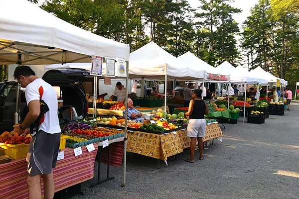 farmers-market-2.jpg