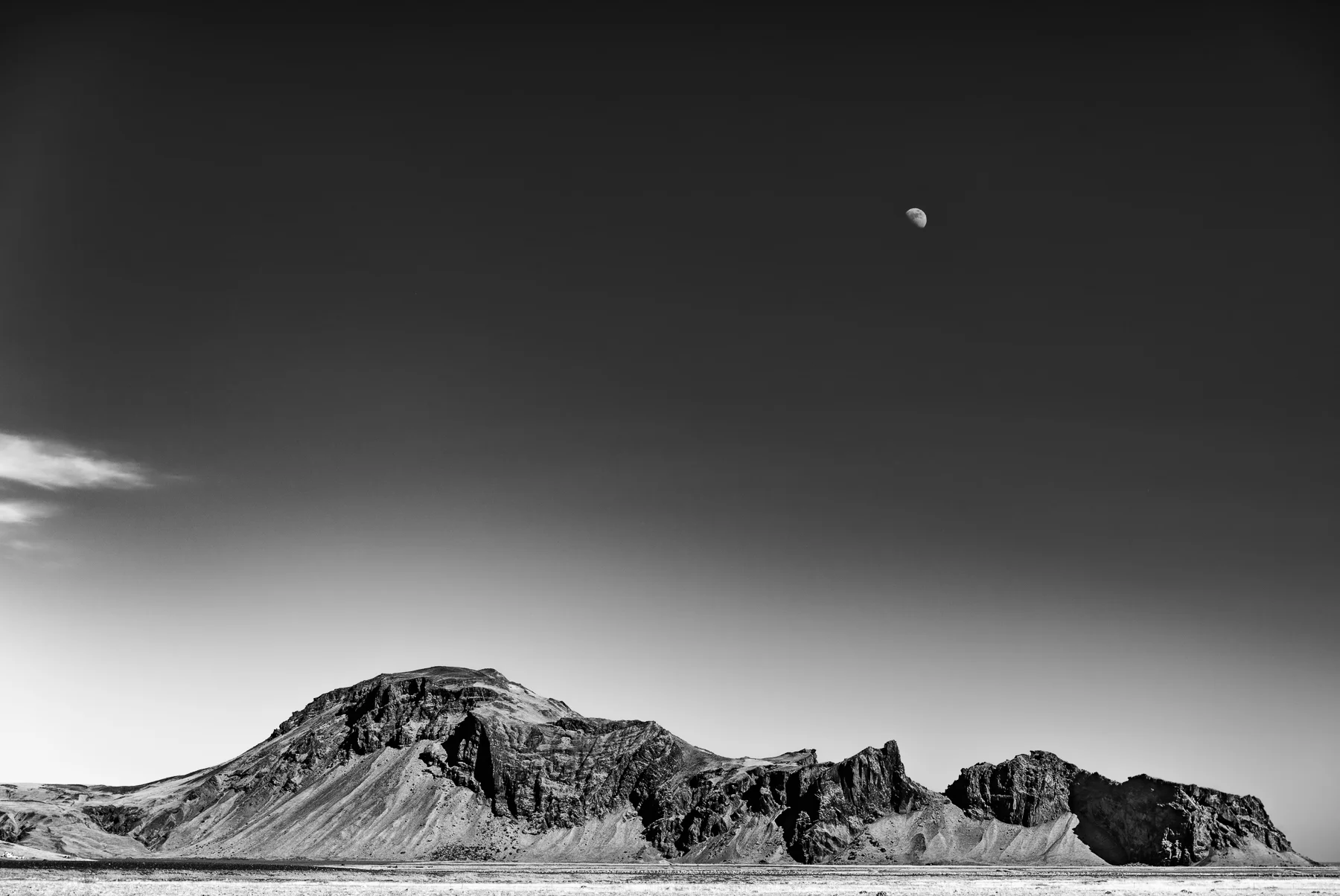 Moon and Evindarhólar