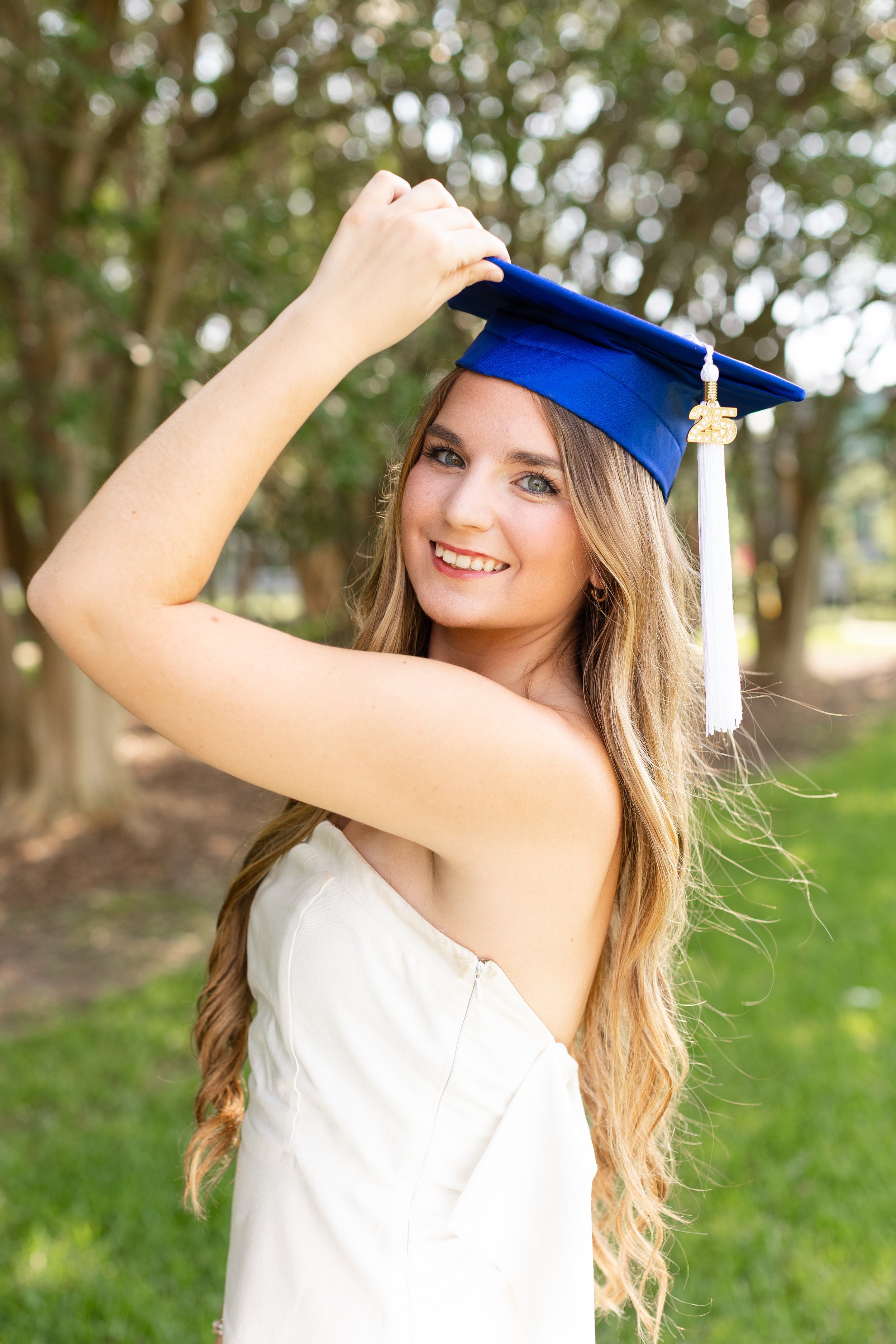 Cap + Gown Minis-4247.jpg