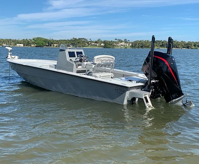 Great first weekend breaking the new Estero. HBBW did a lot of firsts to set this up the way I needed down to the swing tongue to just fit in the garage. Very impressed. Come for a ride!
#hbestero #hellsbayestero #hellsbayboatworks #mantisinshore #me