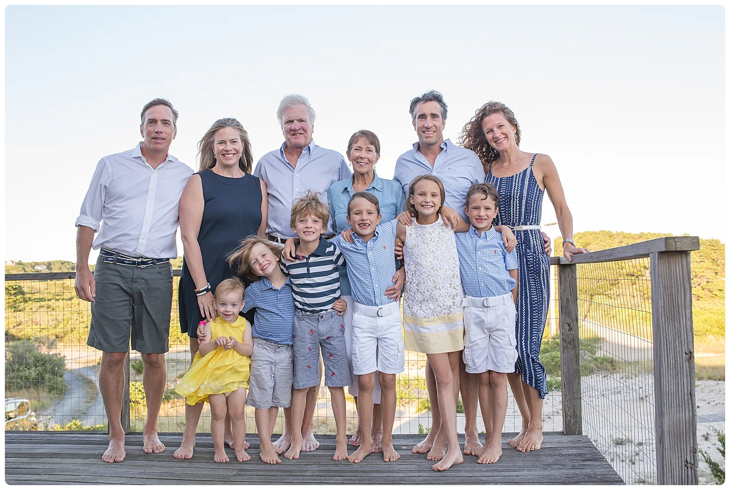cape-cod-extended-family-outfits-photo.jpg