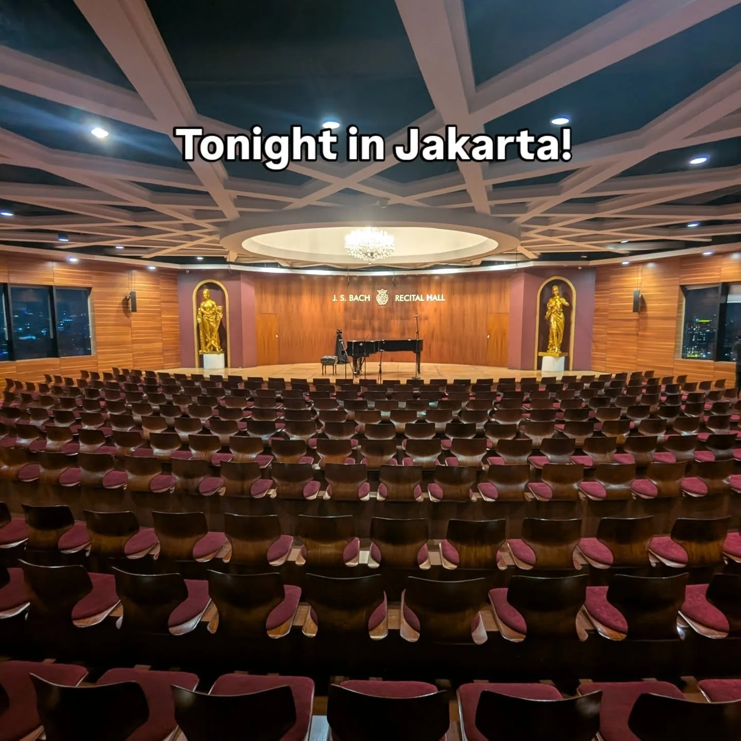 Tonight in Jakarta! Telemann Fantasia, Brahms Sonata 1, Mark Carlson Batik and Dvorak Piano Quartet No.2!

With @pinggozali, Juanita Sidharta, @bryant.gozali