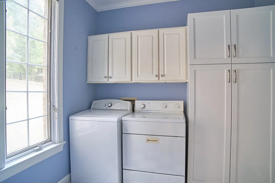 27 Laundry.jpg