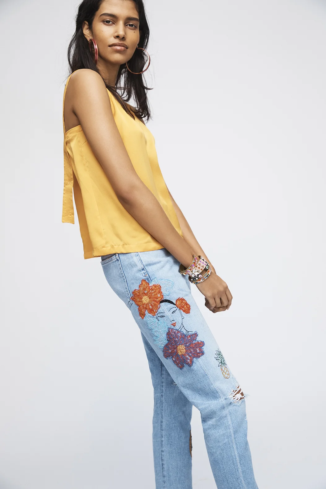 03_09_17_ANT_APRIL_MAY_17_WC_FASHION_Embellished_Denim_02_068_post_SA.jpg
