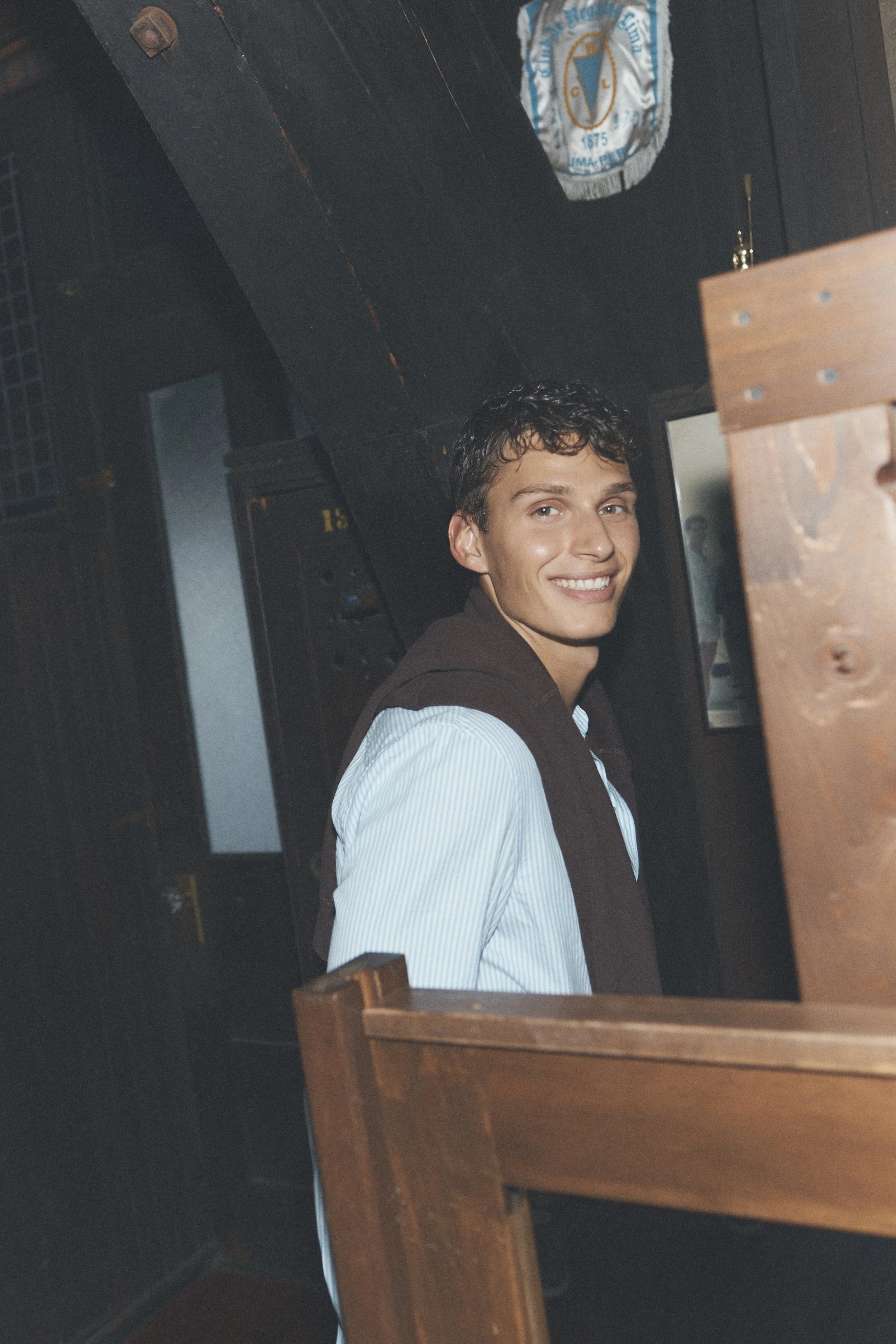 SHOT 10_2025_RAKISH_GENT_5783_v1.jpg