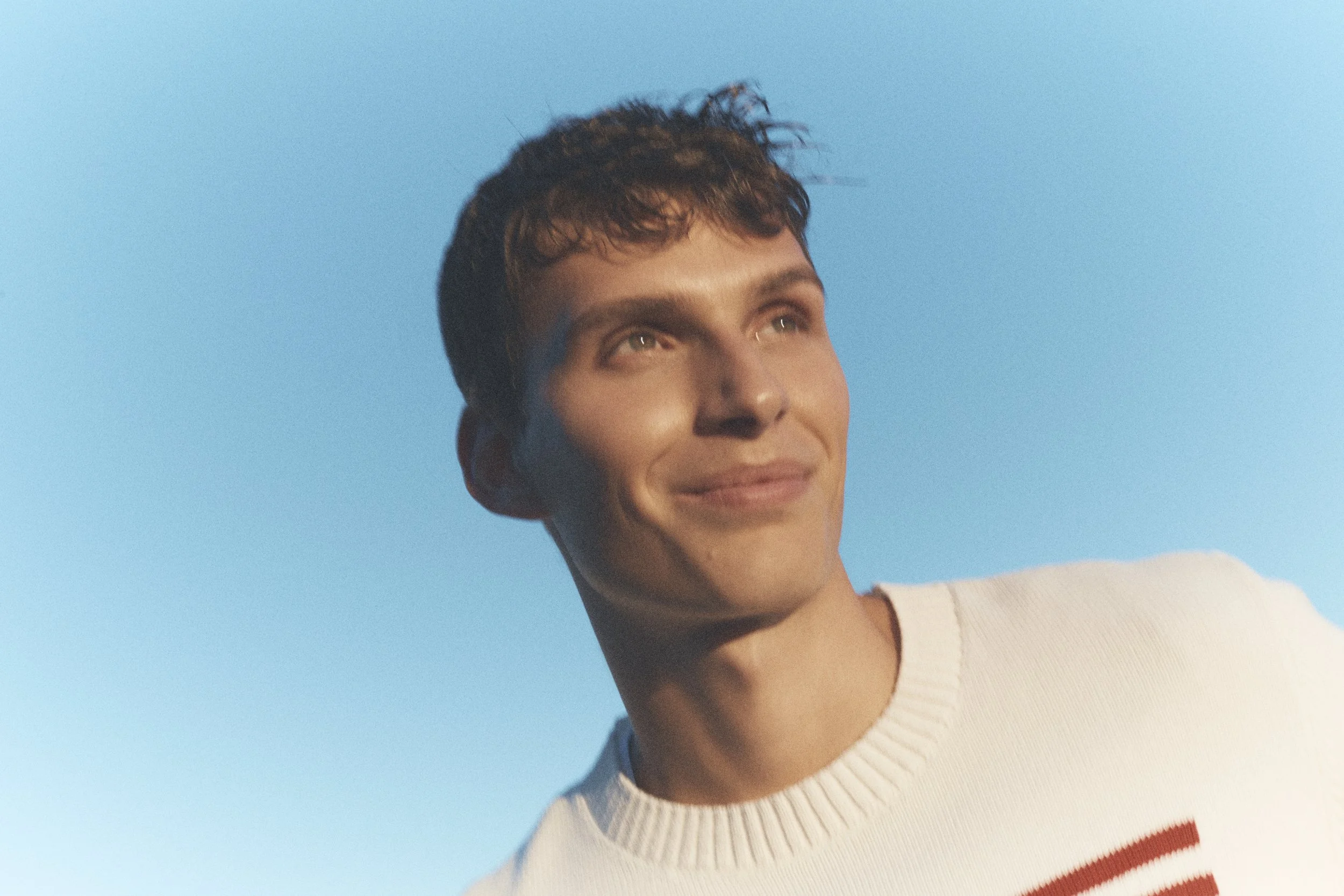 SHOT 11_2025_RAKISH_GENT_7134_v1.jpg