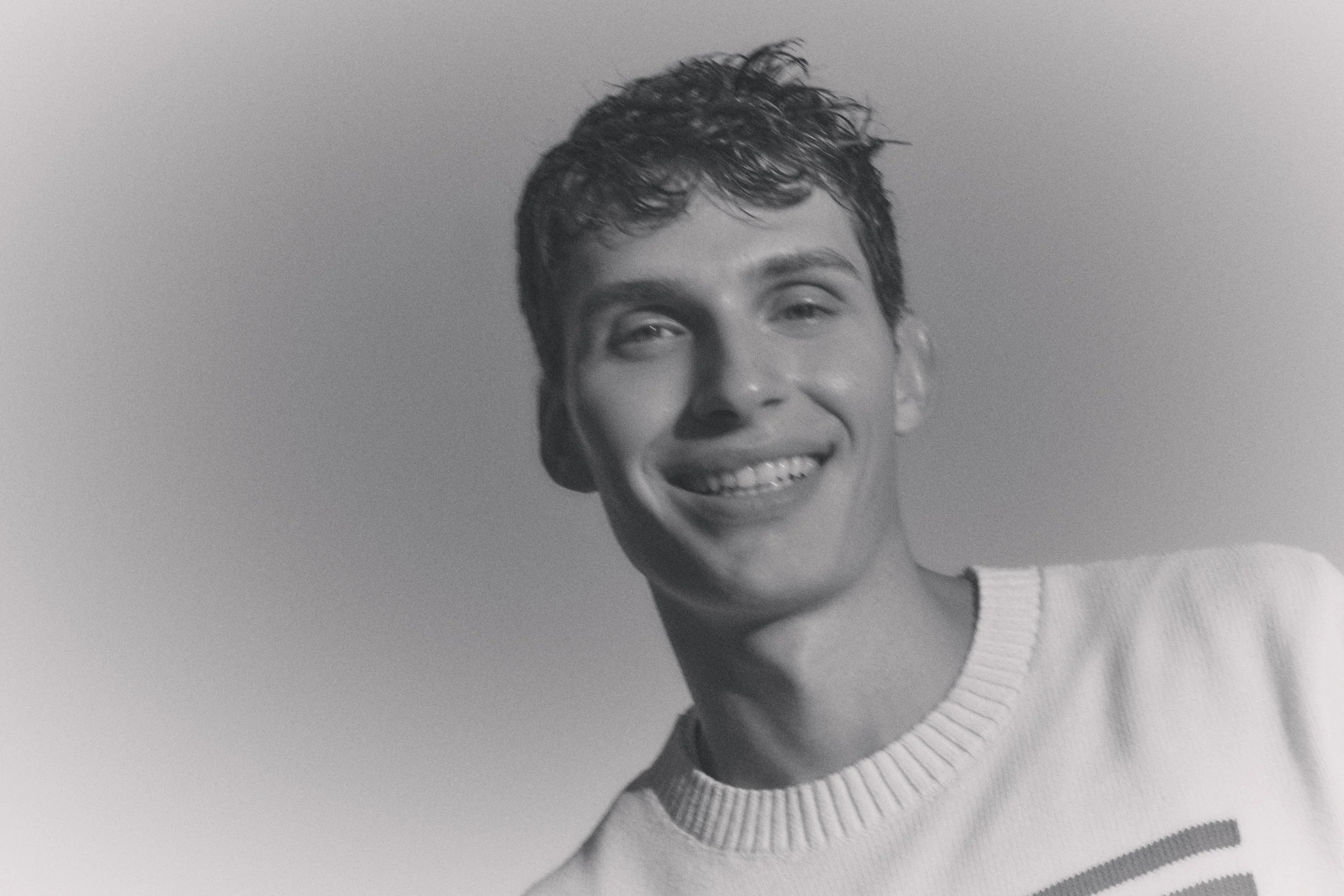 SHOT 11_2025_RAKISH_GENT_7138_v1.jpg