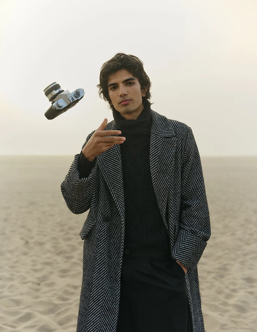 VOGUE SCANDINAVIA_KELLY GALE_ 07_3815_v1_.jpg