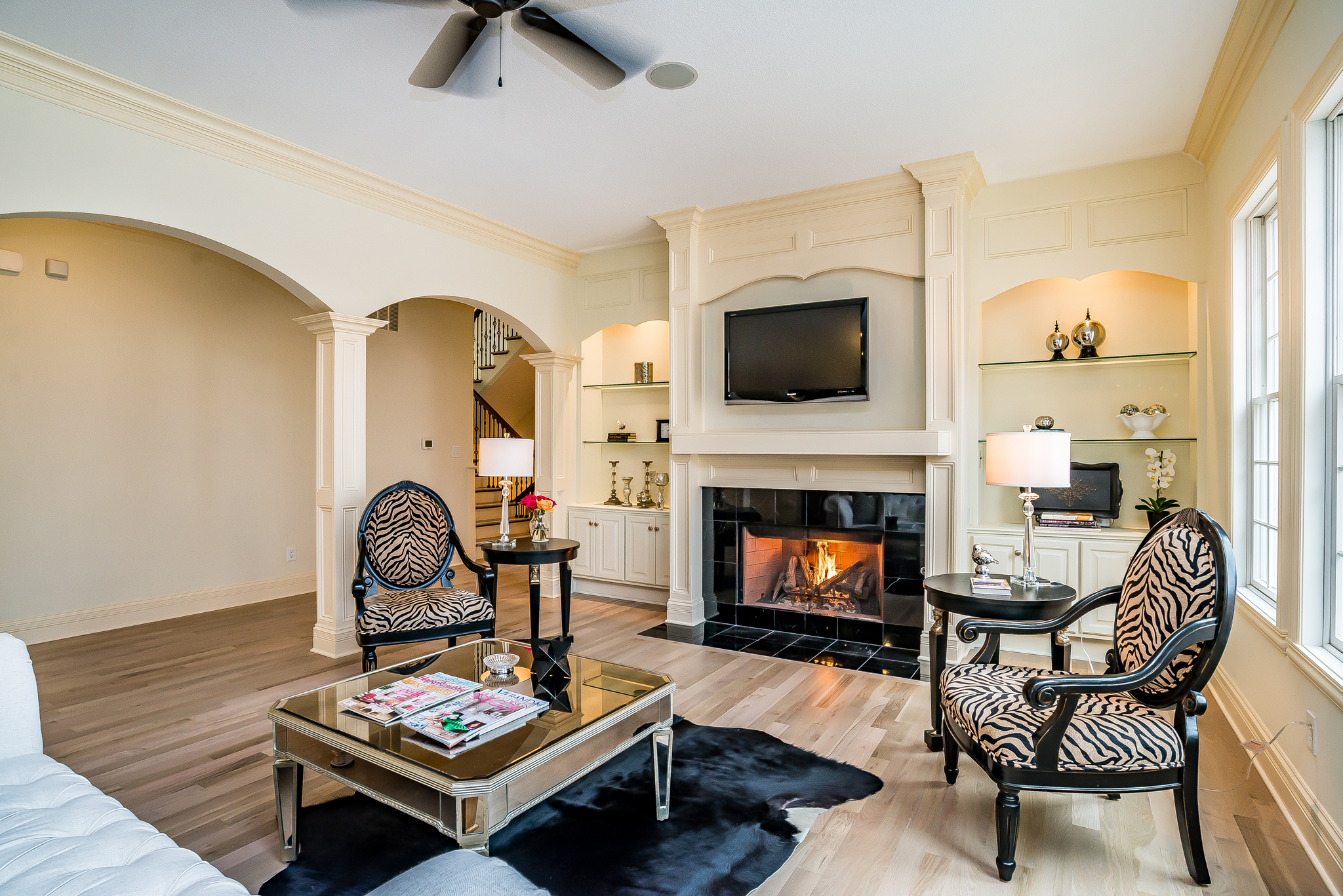 012_Family Room (1).jpg