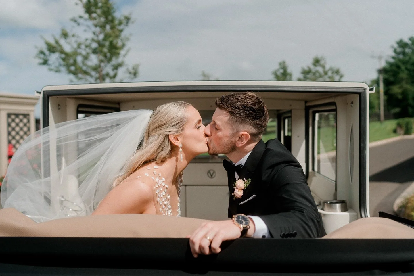 We just completed Rebecca &amp; John&rsquo;s stunning printed Fine Art Wedding Album - here&rsquo;s some images that made the cut! 🥰 

📍 @ballynessresort 
@emmafinlay37 
@fmmakeup 
@catherinesawyersmakeup 
@thegarageproject 
@smoresandsnaps 
@caoim