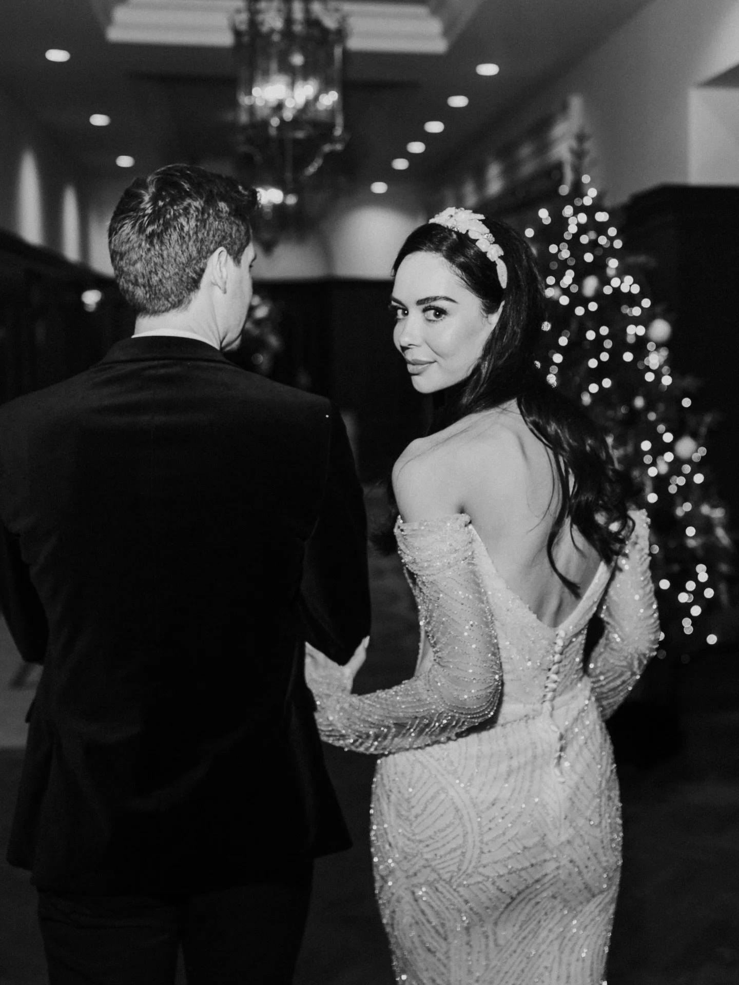 ✨ Sparkle Szn with Emily &amp; husband Donal ✨
A few of their couple portraits at their festive wedding celebrations at @lougherneresort 

@emily.maneely @donalmaneely 

Fab vendor team tagged below:
@lorimuldoonireland @helenflowerscookstown @thedre