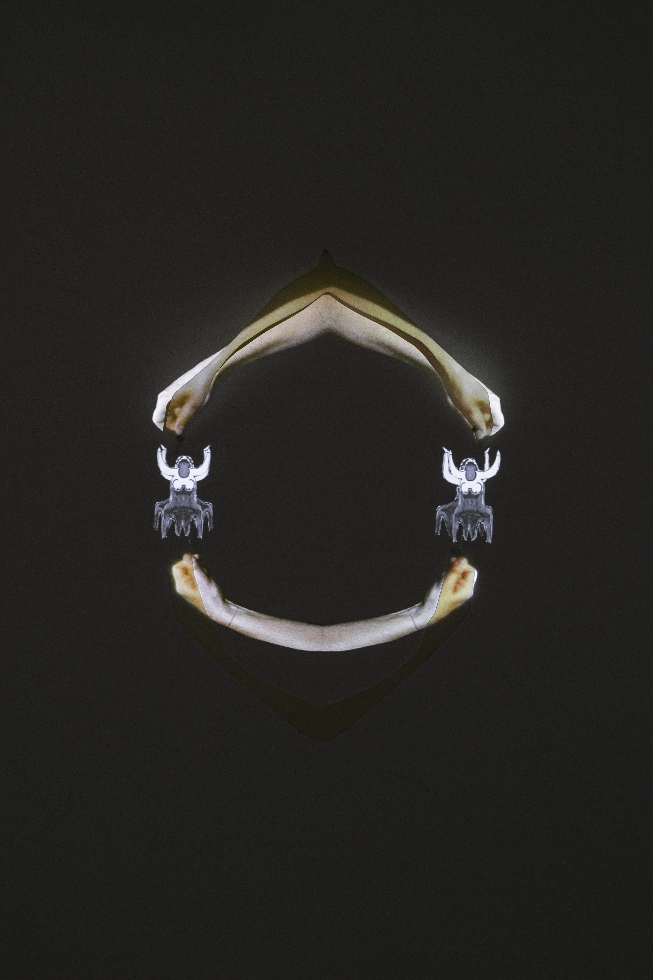 Sea Twirl, 2018, video projection, plastic, 2:55 min loop
