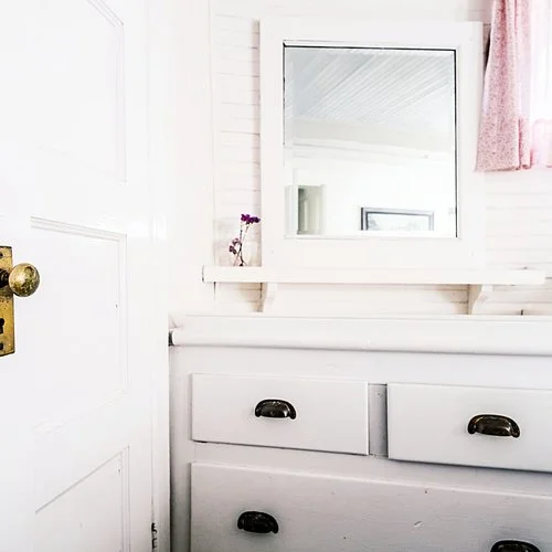 showershelf.jpg