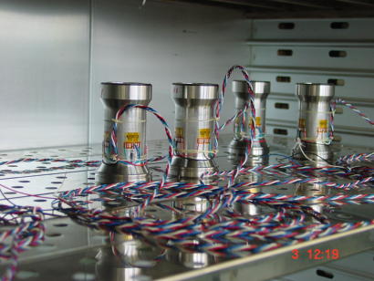 strainGauged-loadCells.jpg