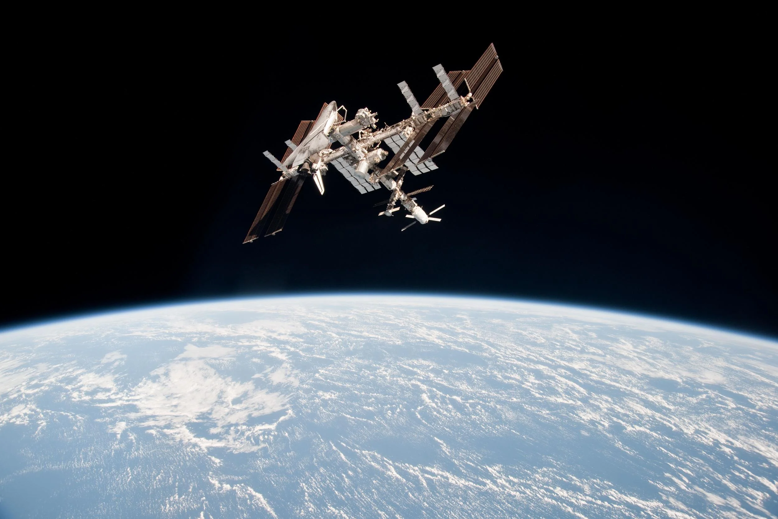 satellite1.jpg