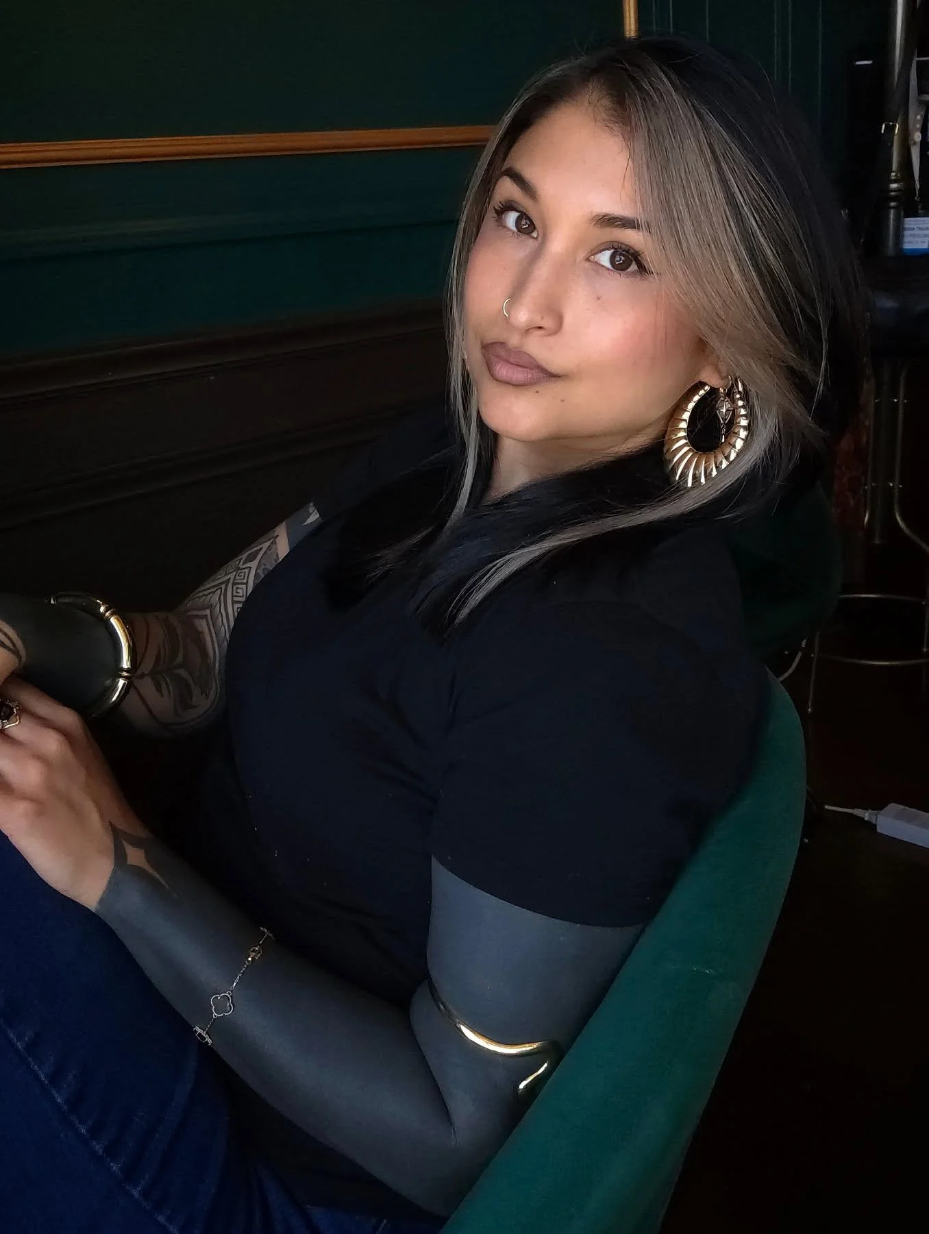 What a week!
Lots of changes coming. Looking forward to new beginnings. 🙏🏽
@daniellathepiercer will be joining the team part time while she finalizes her own studio @artistryparlor! Check them out if you're closer to Helotes!
@amw.bodypiercing s