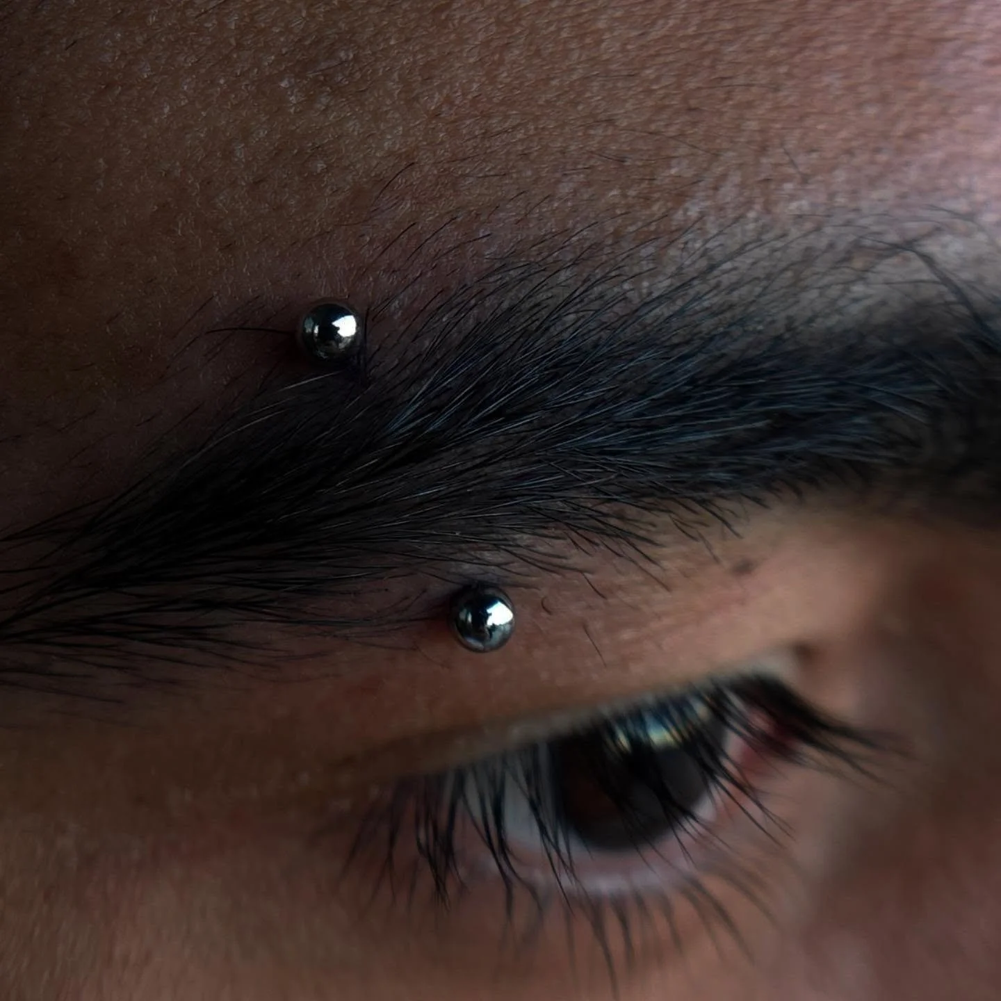 I really hope people keep getting eyebrow piercings next year. They're so fun to do ☺️