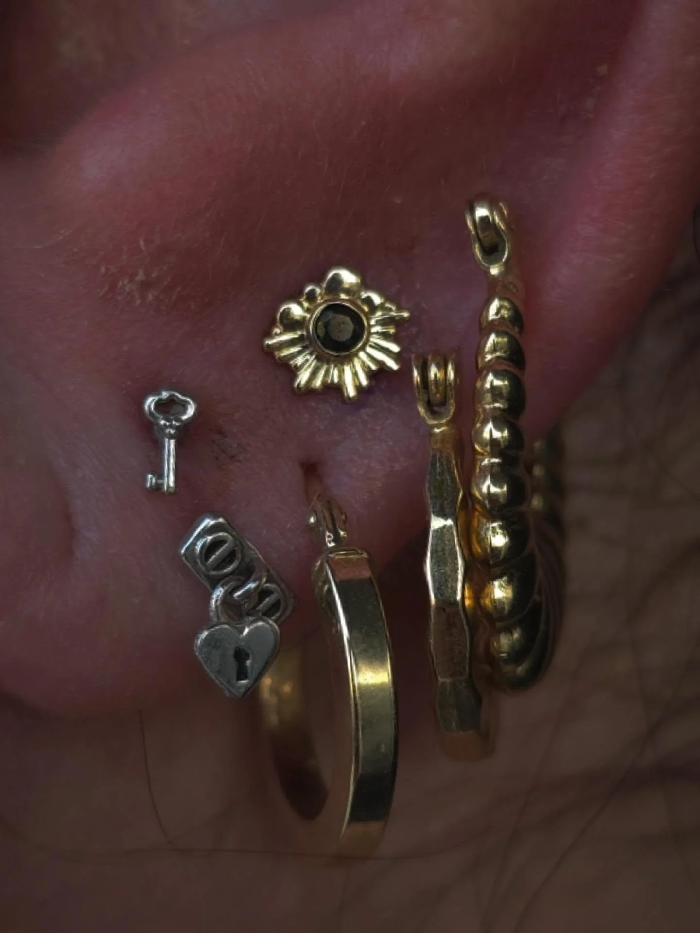 Got a lil shot of kirbys stacks. ✨

I just adoore Kirby. Thankful for clients like her. 🙏🏽 🥰