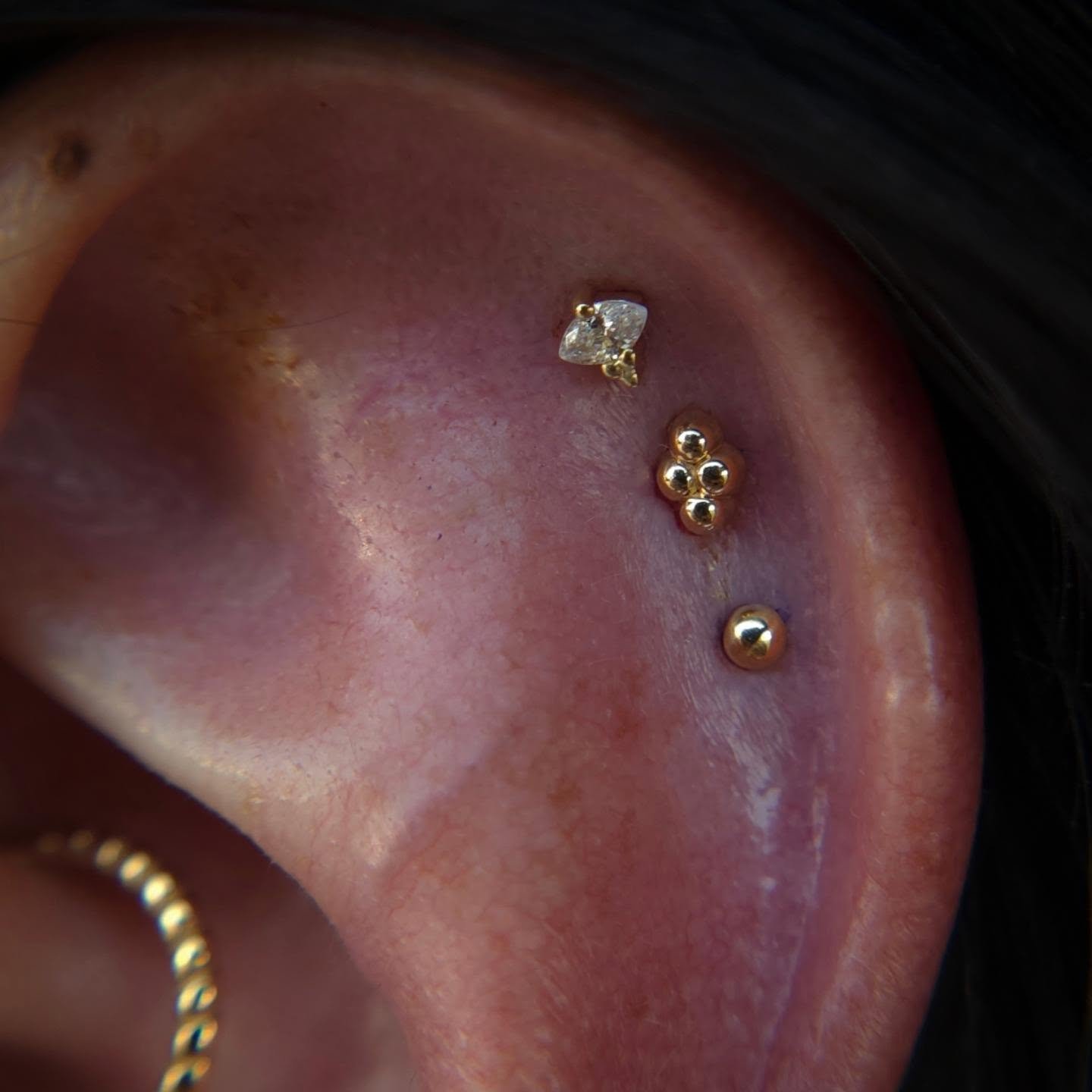 I hadn't seen Marissa in YEARS! It was such a pleasant surprise to have her back and work with adding to her other ear. ✨

Itty bitty classic cuties for this babe ✔️ 💋