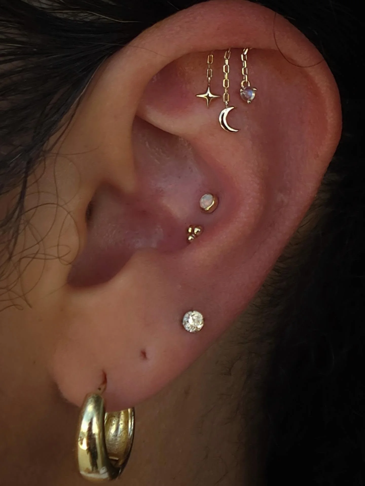 ✨ ✨ ✨

You just can't go wrong with a hidden helix.