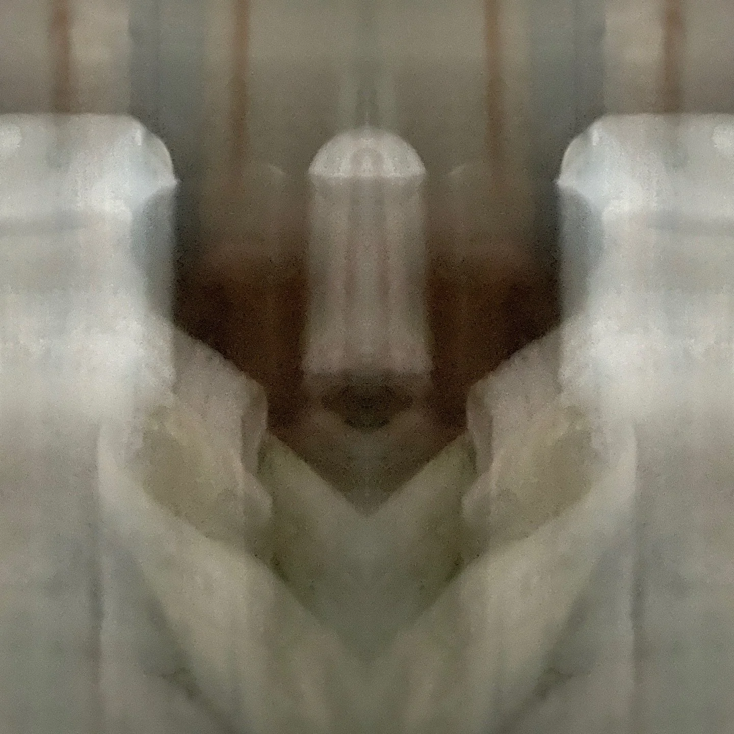 #home at last in #baltimore, but taking the roads again tomorrow to San Diego and LA&hellip; Can&rsquo;t wait to be back with my boys. 
.
.
.
#work #travel #light #circadianrhythm #photography