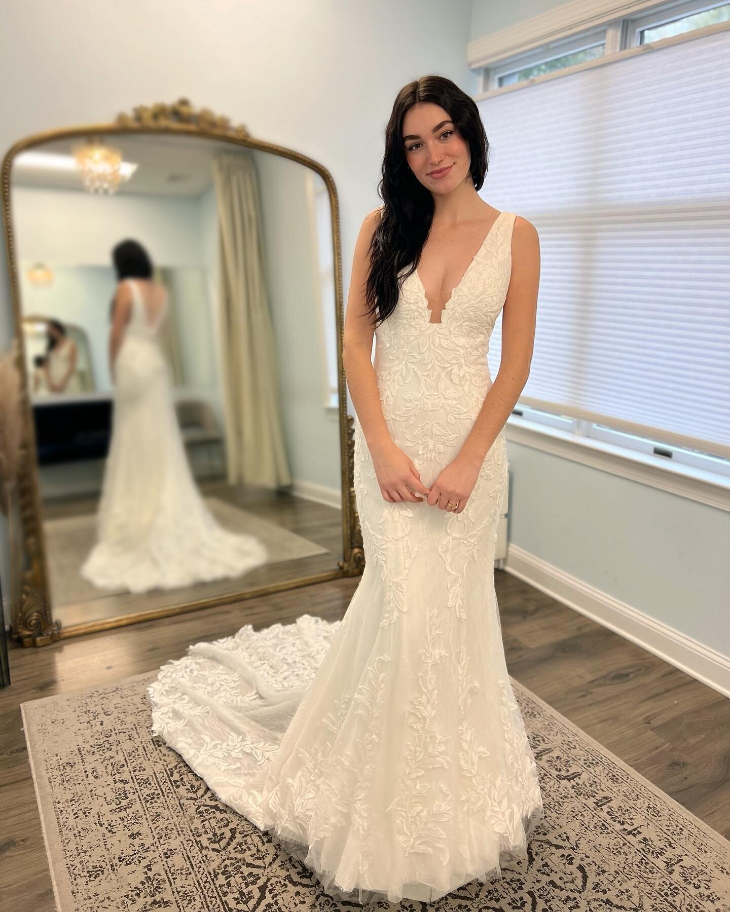 Brand new @essenseofaustralia dress alert! #D3637 is the perfect mix of classic with a touch of sexy 🤍😍 #essenseofaustralia #njbride #njwedding #bsbbride