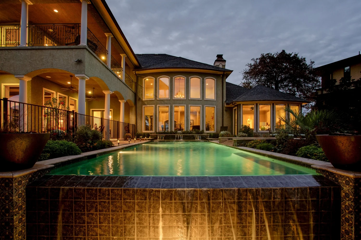 nightpool006.jpg
