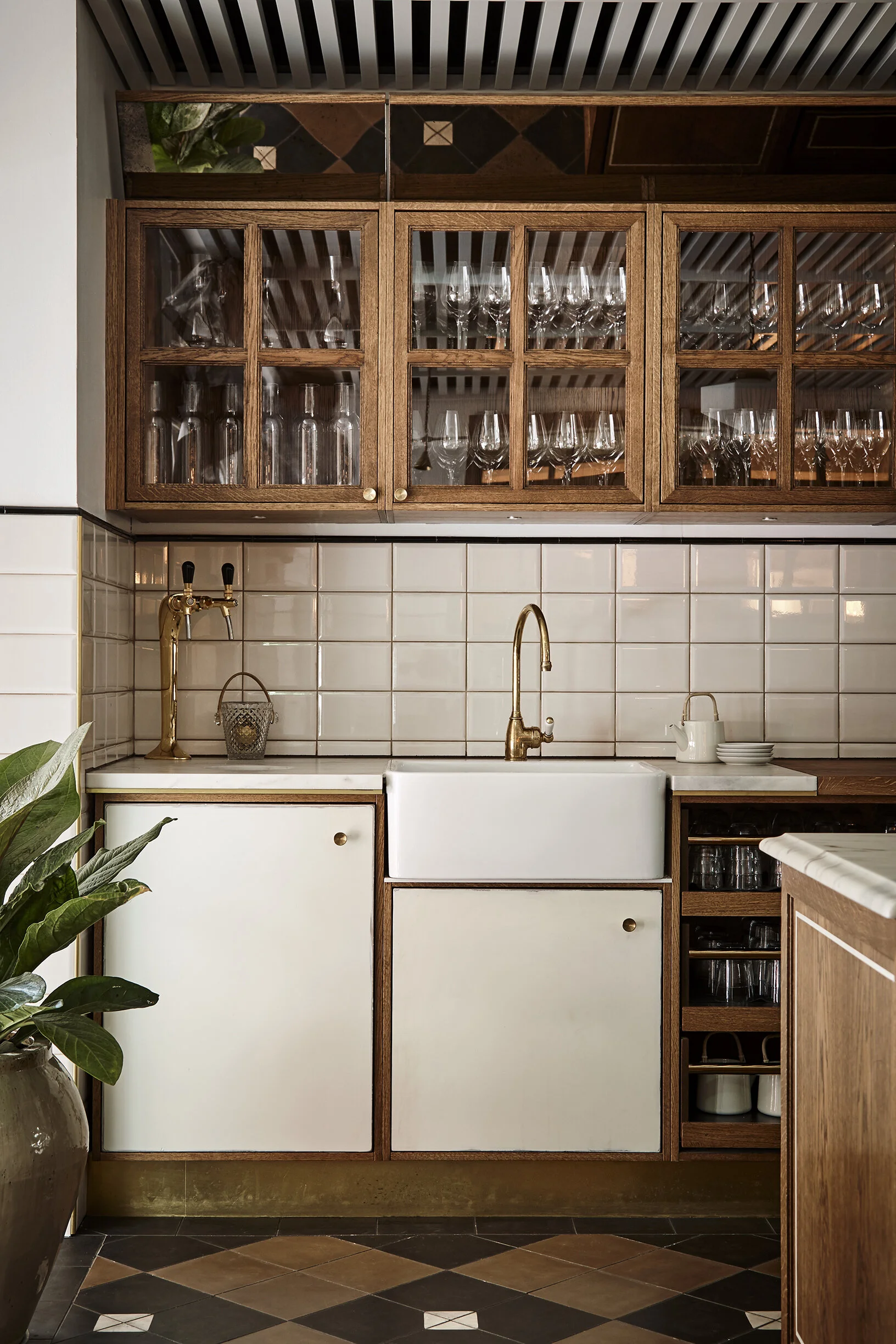 Sanders Kitchen — LIND + ALMOND
