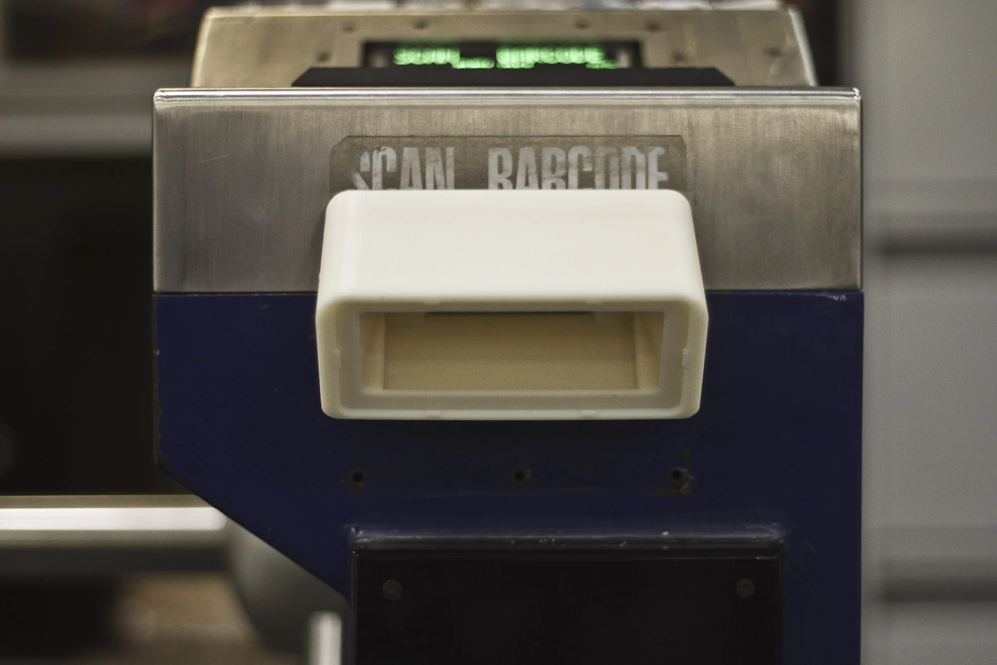 Turnstile_front_2.jpg
