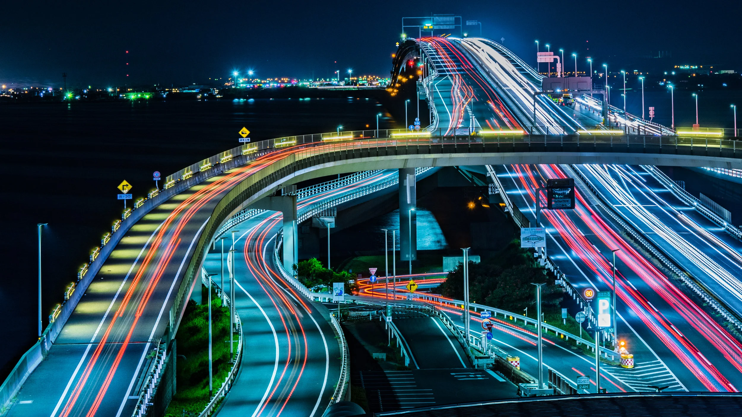 road-bridge-traffic-night-highway-skyscraper-266700-pxhere.com.jpg