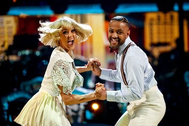 Strictly Review:JB Gill and Lauren Oakley
