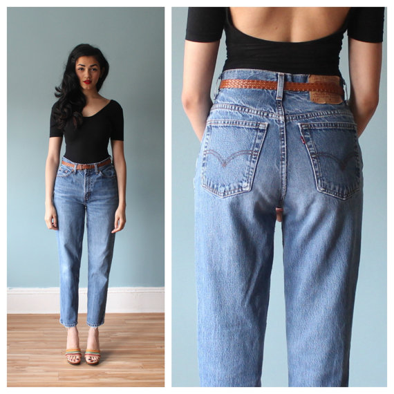 OK, we know this lady doesn't have a belly...or does she?? Thanks to the jeans, we'll never know.