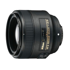 Nikon AF-S Nikkor 85mm f/1.8G — світлосильний, портретний об'єктив