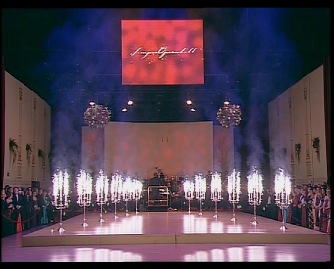 SEMPEROPERNBALL SILBERLEUCHTER.jpg