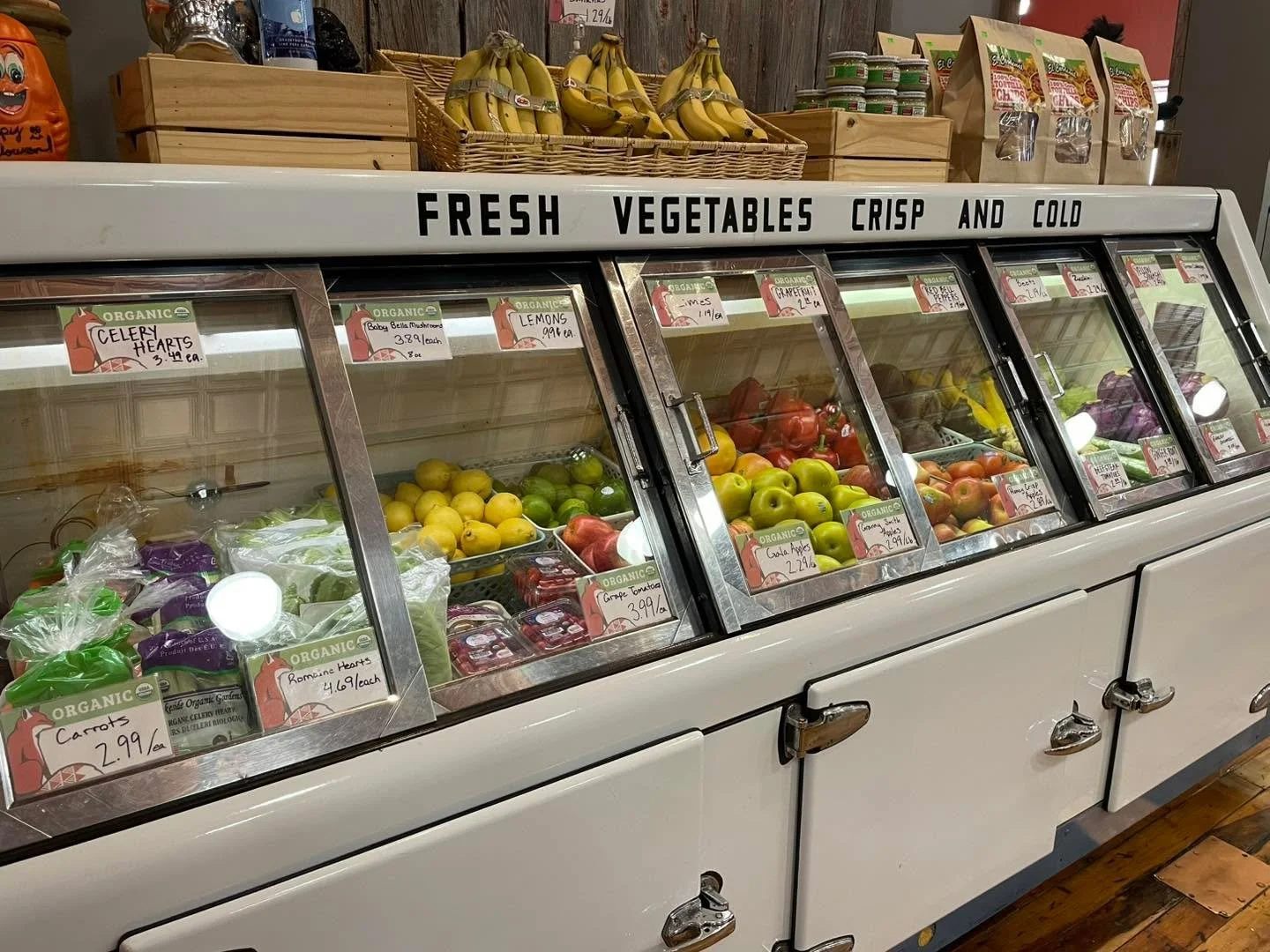 Come check out what we have in store for you! Fresh produce, just delivered! 
#redfoxmarket #downtownbigrapids #shoplocal