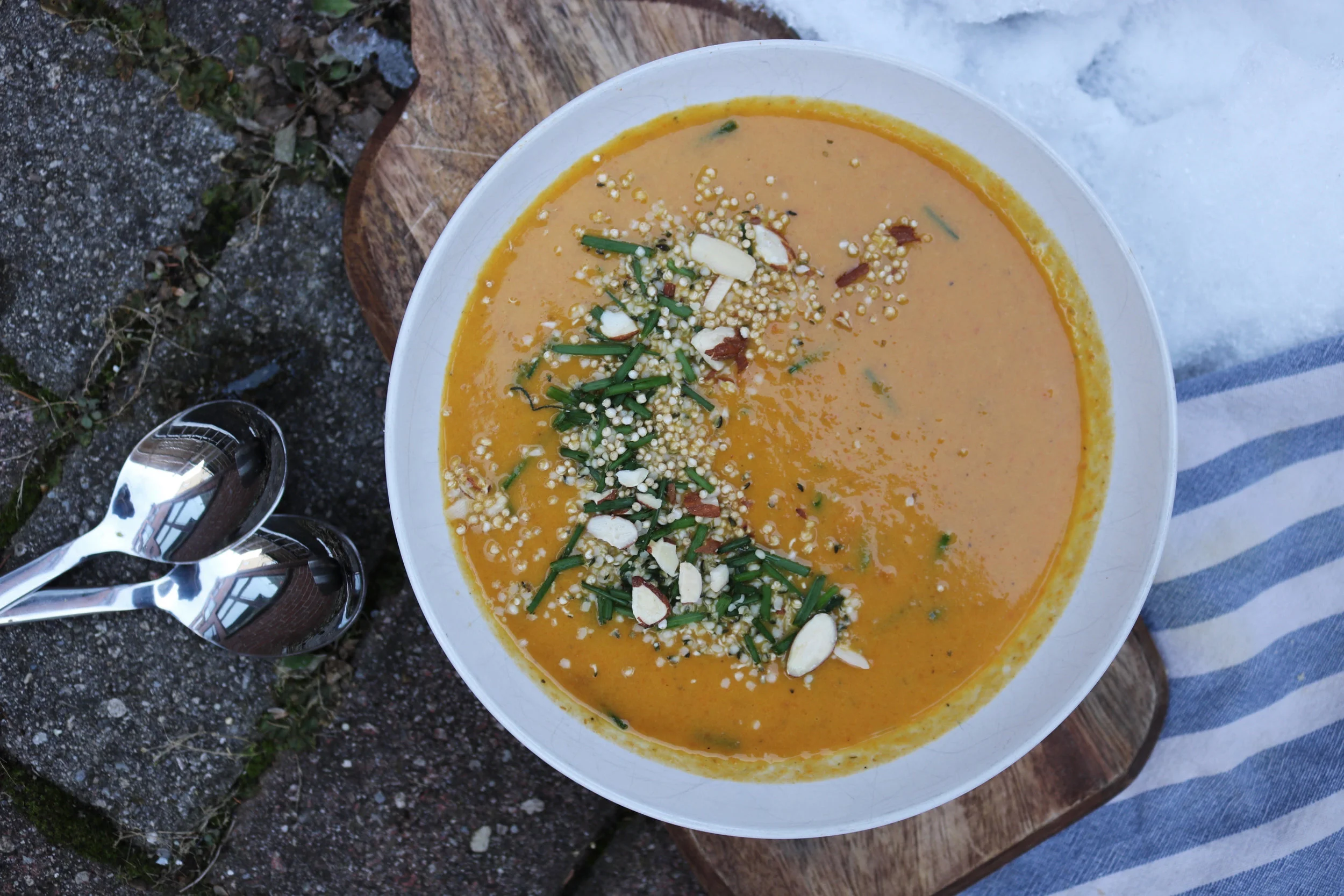 creamy carrot and chive soup