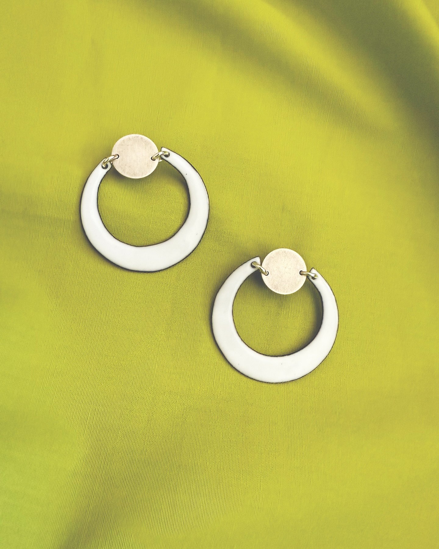 This is an old earring design but I forgot how much I liked this enameled hoop - I think I need to offer additional colors for summer. Yes? It&rsquo;s pretty wearable, not too heavy. Also I put mascara on today for the first time in I can&rsquo;t rem