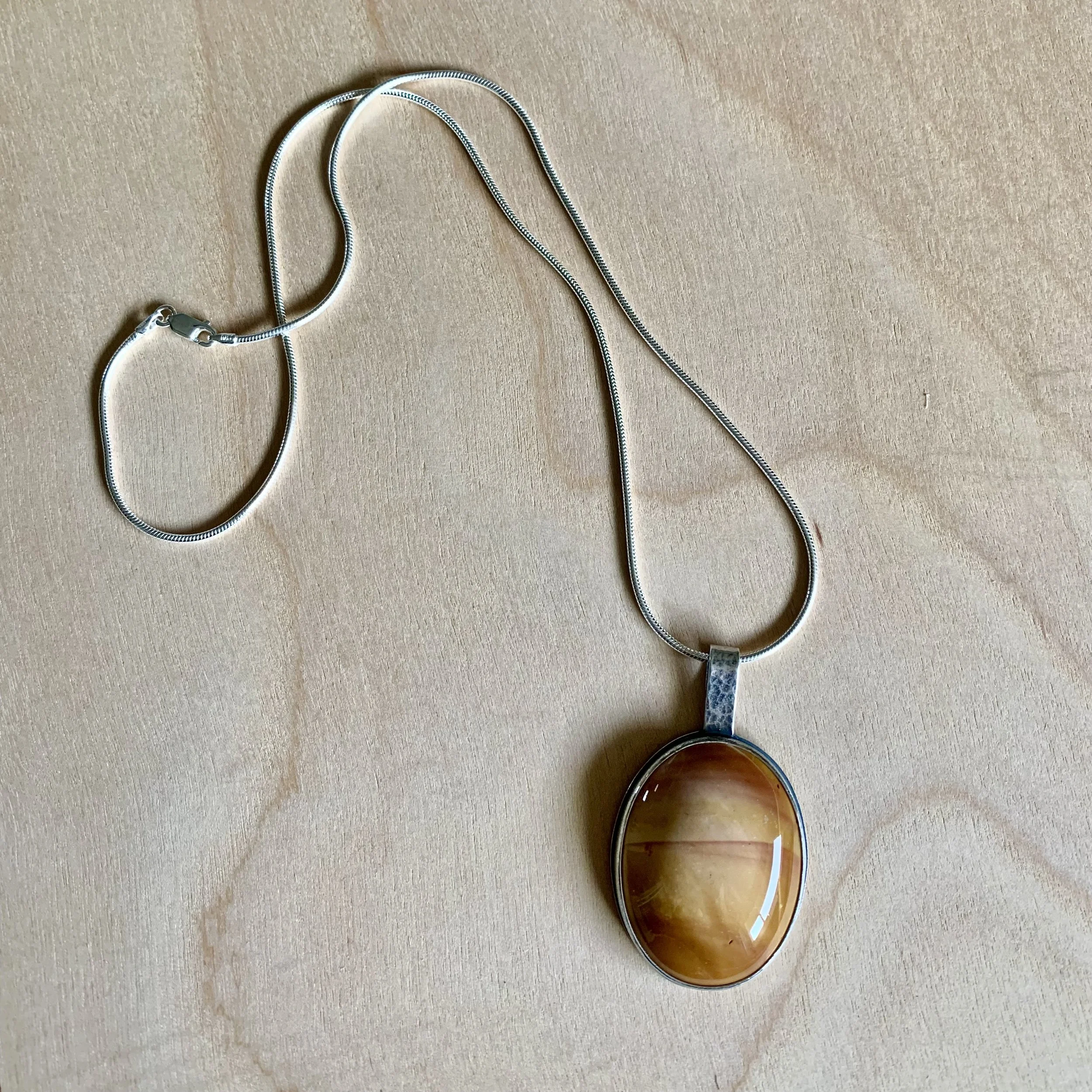 Tawny Agate Necklace