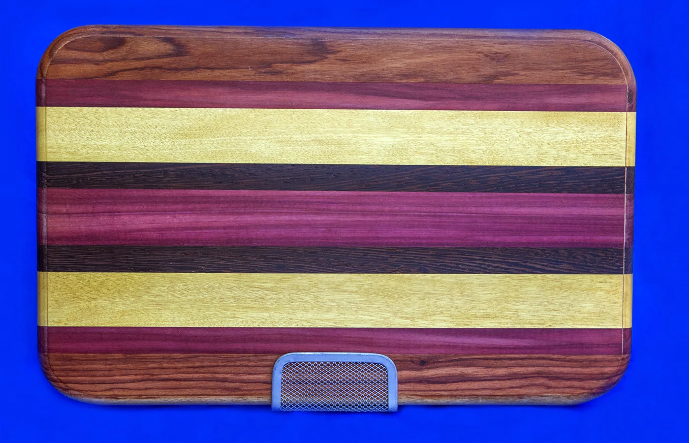 Cutting board for web viewing 1200 x 900 x 90.jpg