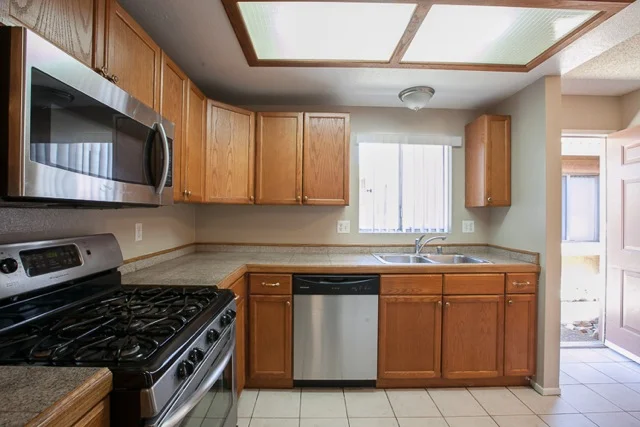 MLS 32440 Whispering Palms CC-9221.jpeg