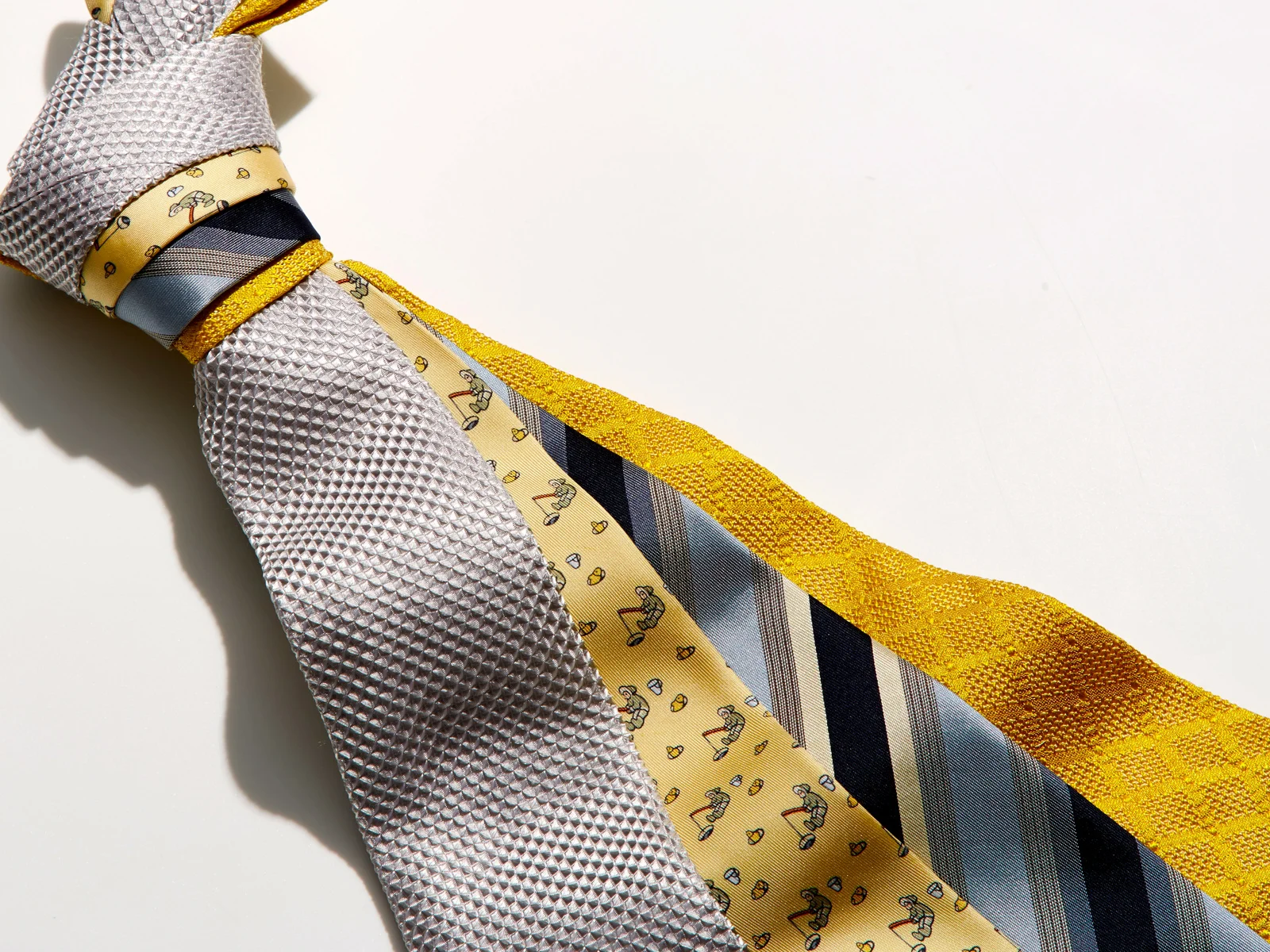 d24f3e5f483aa019-Vintage_Hermes_Chanel_Ties_SUPERHERO_MRTW_1096639875_EDITORIAL_074.jpg