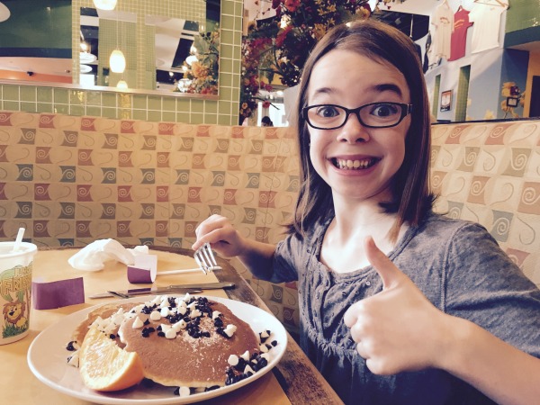 Tess asked the waitress, "Which is bigger: the pancakes or the waffles? Pancakes? Okay, I'll take that."