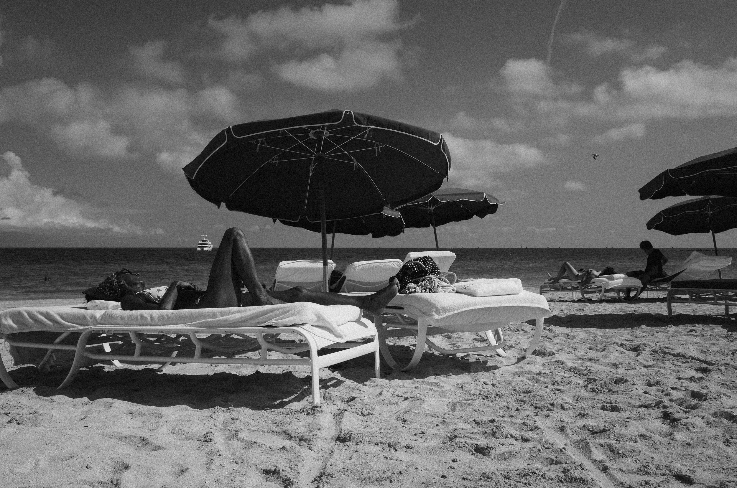beachbodies-2.jpg