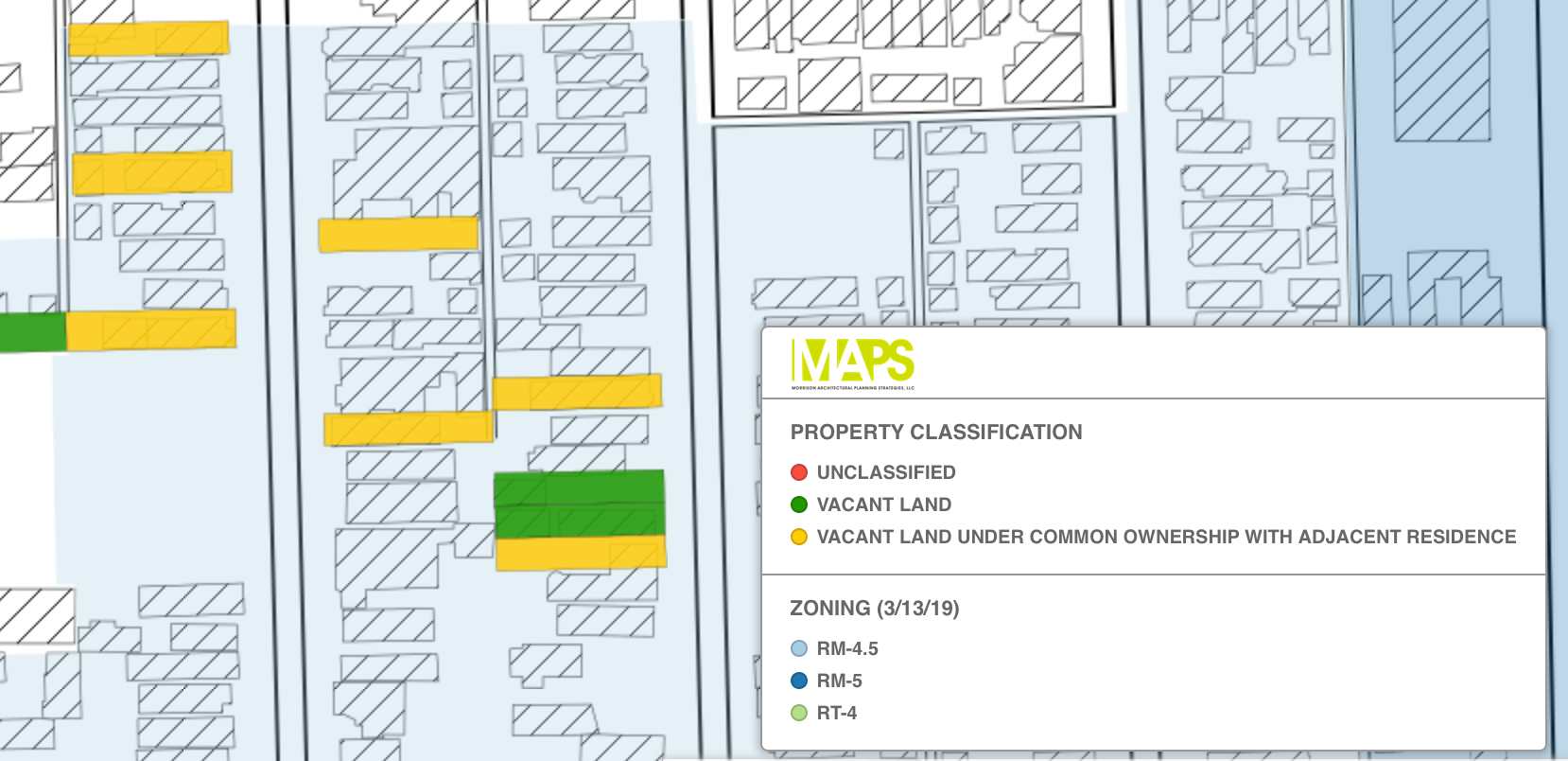 The map shows suitable sites in a client-specified part of Chicago with overlapping zoning district information.