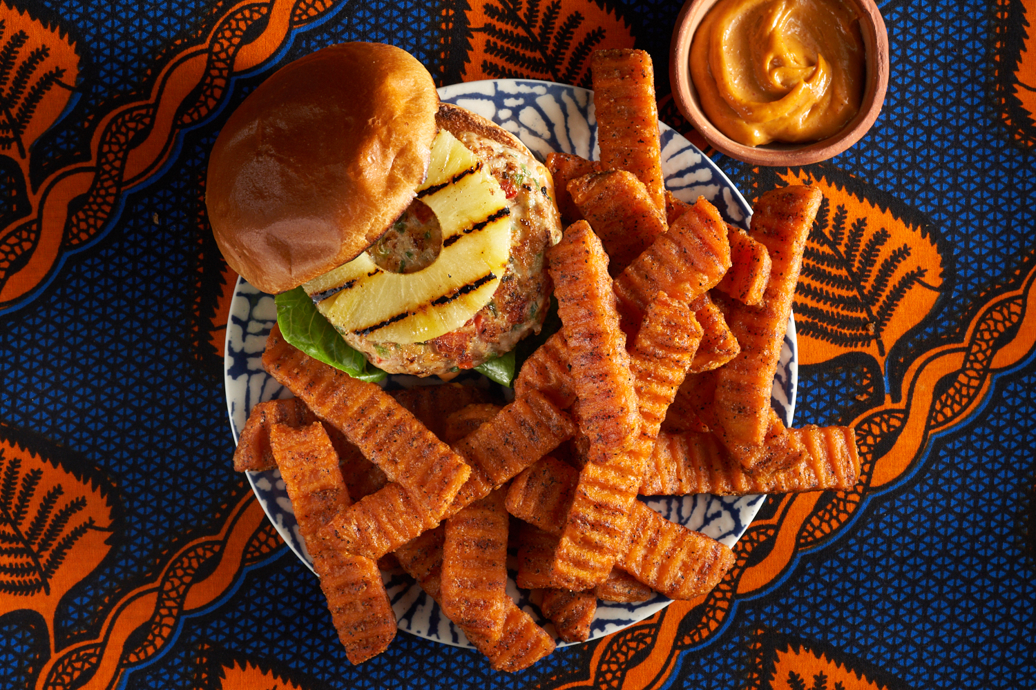 01_L0097 Rib Cut Sweet Fries_ChickenBurger_2019_0012.jpg